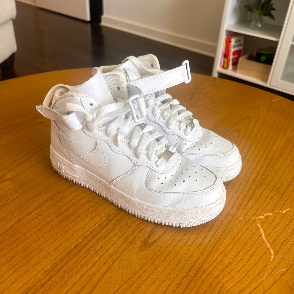 Nike Airforce Mids